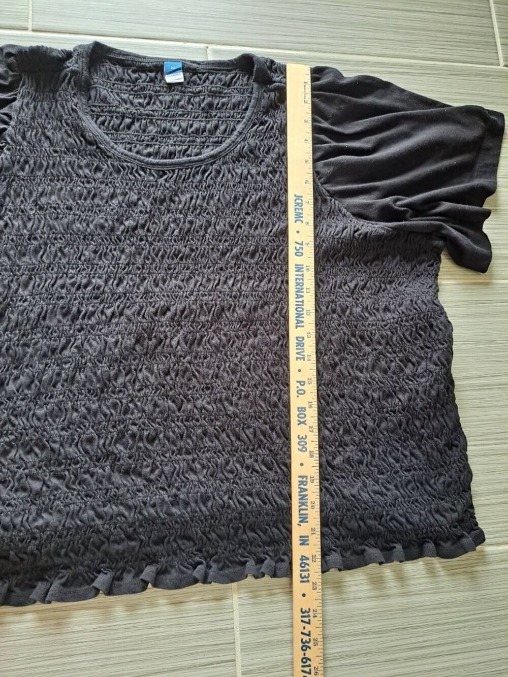 Old Navy 3XL Women's Plus Size Black Smocked Top With Short Ruched Sleeves - Picture 6 of 7